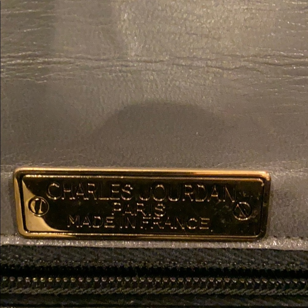 CHARLES JOURDAN VINTAGE GRAY CLUTCH VERY UNIQUE SHAPE 100% LEATHER - Picture 3 of 8